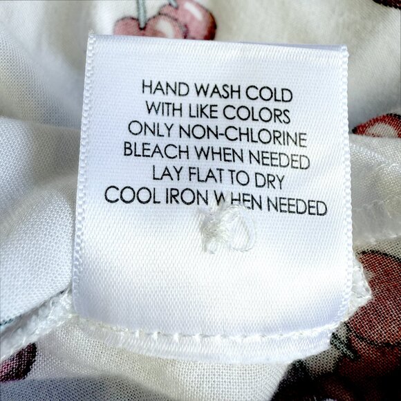 MODCLOTH Cherry Print Sleeveless Button-Up Top 1X – White Coquette Peplum Blouse - Picture 6 of 11